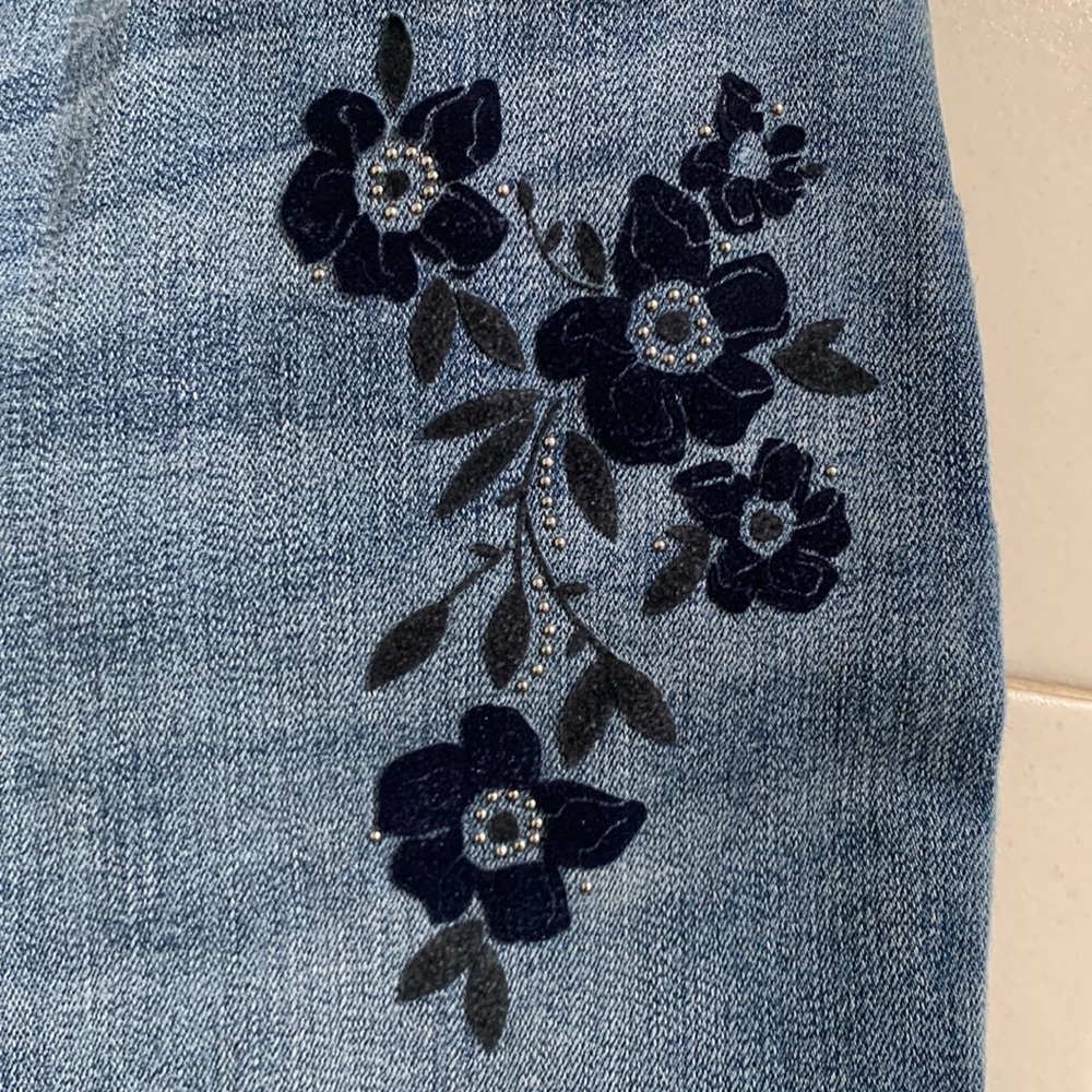 NWOT LEE FLEX MOTION STRETCH STRAIGHT-LEG JEANS